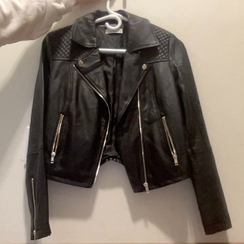 Black Leather Jacket size 8 (fits like a 6)